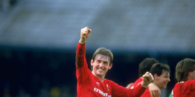 Huyền thoại Liverpool gọi tên Sir Kenny Dalglish