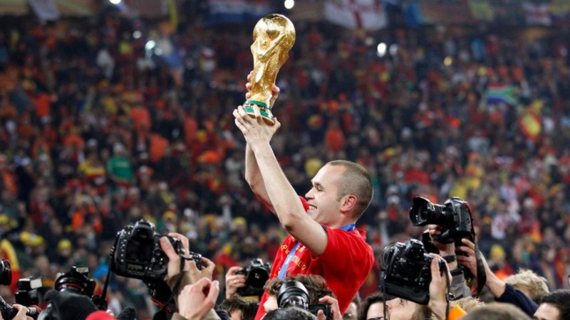 Iniesta cũng là cái tên đã giành rất nhiều danh hiệu